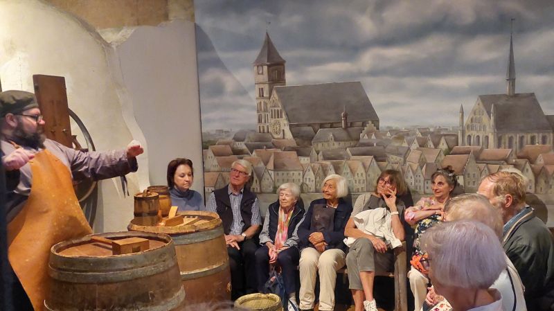 Seniorinnen und Senioren